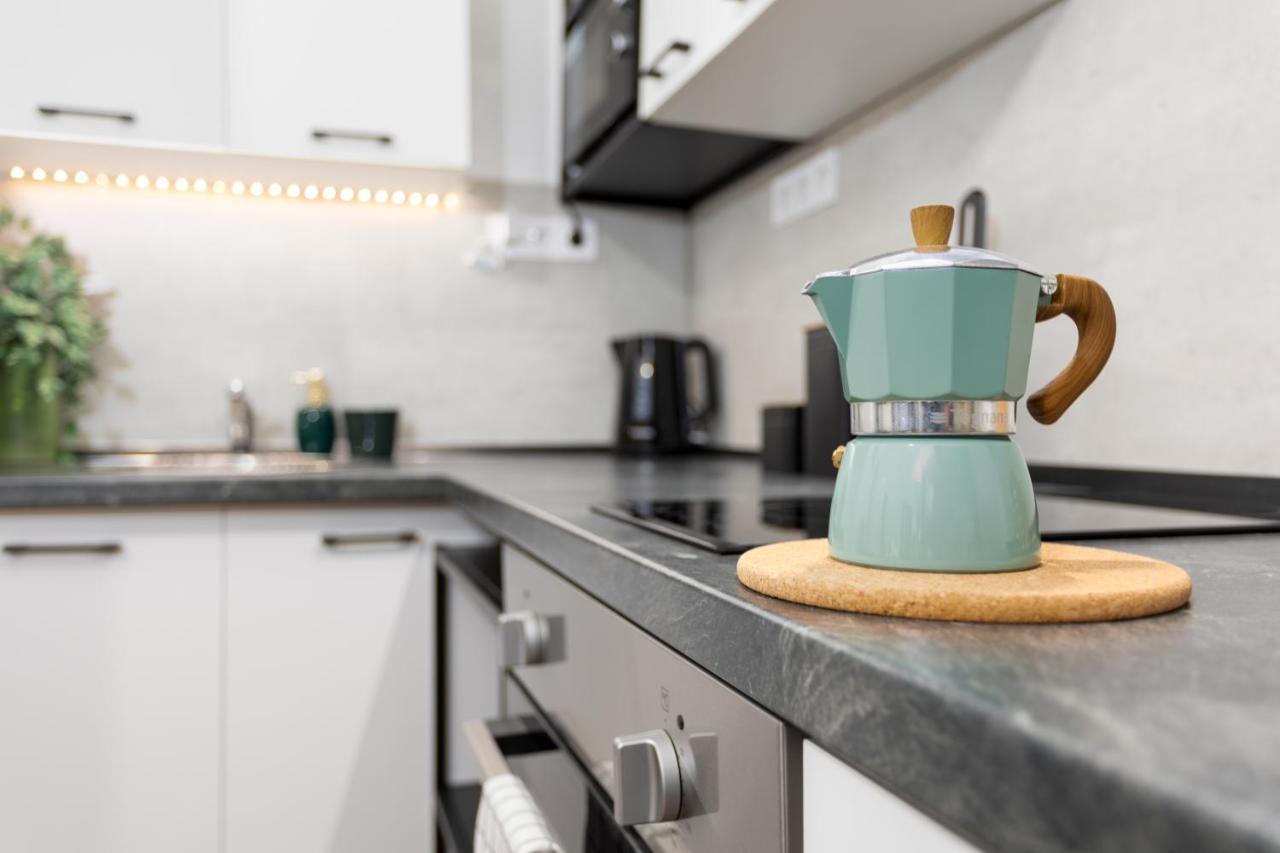 Green Goblin Apartment With Free Private Parking Budapest Esterno foto