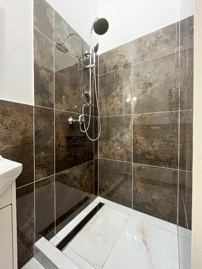 Green Goblin Apartment With Free Private Parking Budapest Esterno foto
